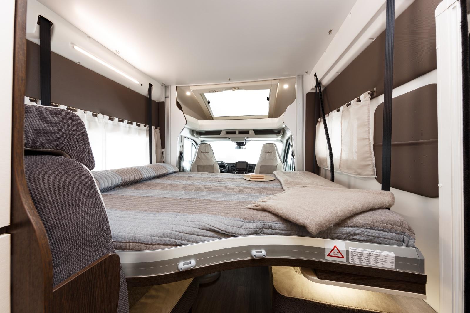 Le lit en camping-car : quelle configuration choisir ?