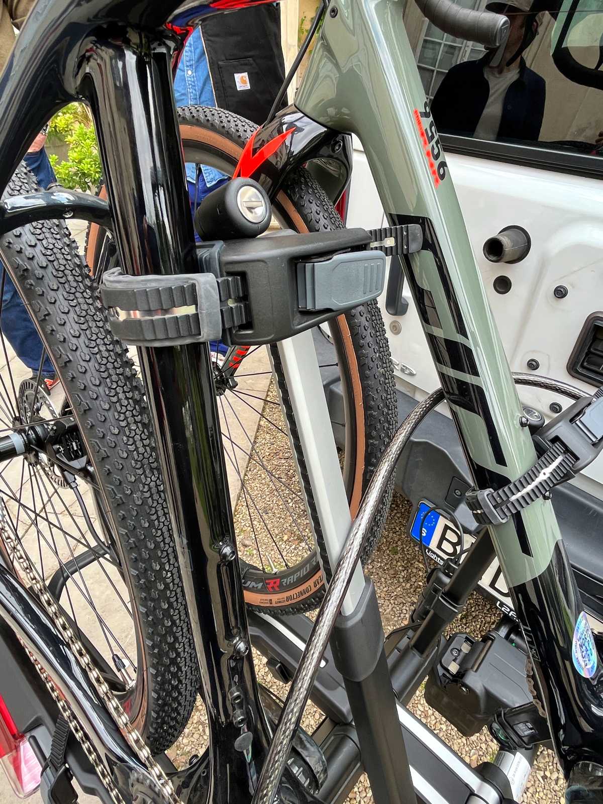 Thule Epos : le porte-vélo indispensable pour votre fourgon